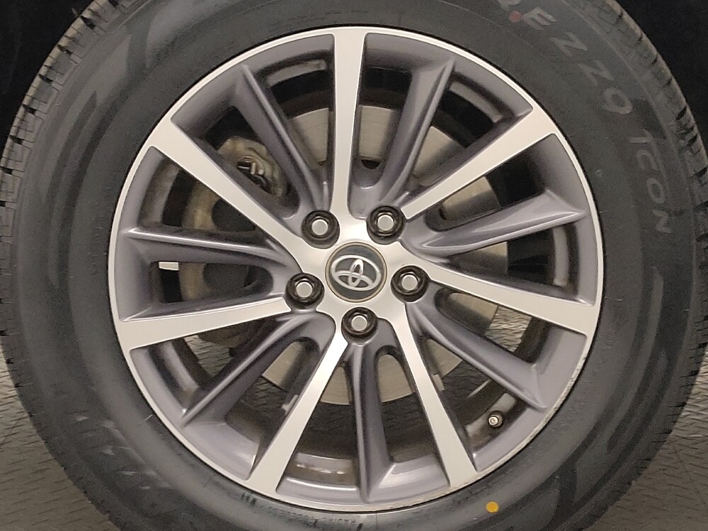 2019 Toyota Highlander in Plano, TX 75074 - 18121454 31