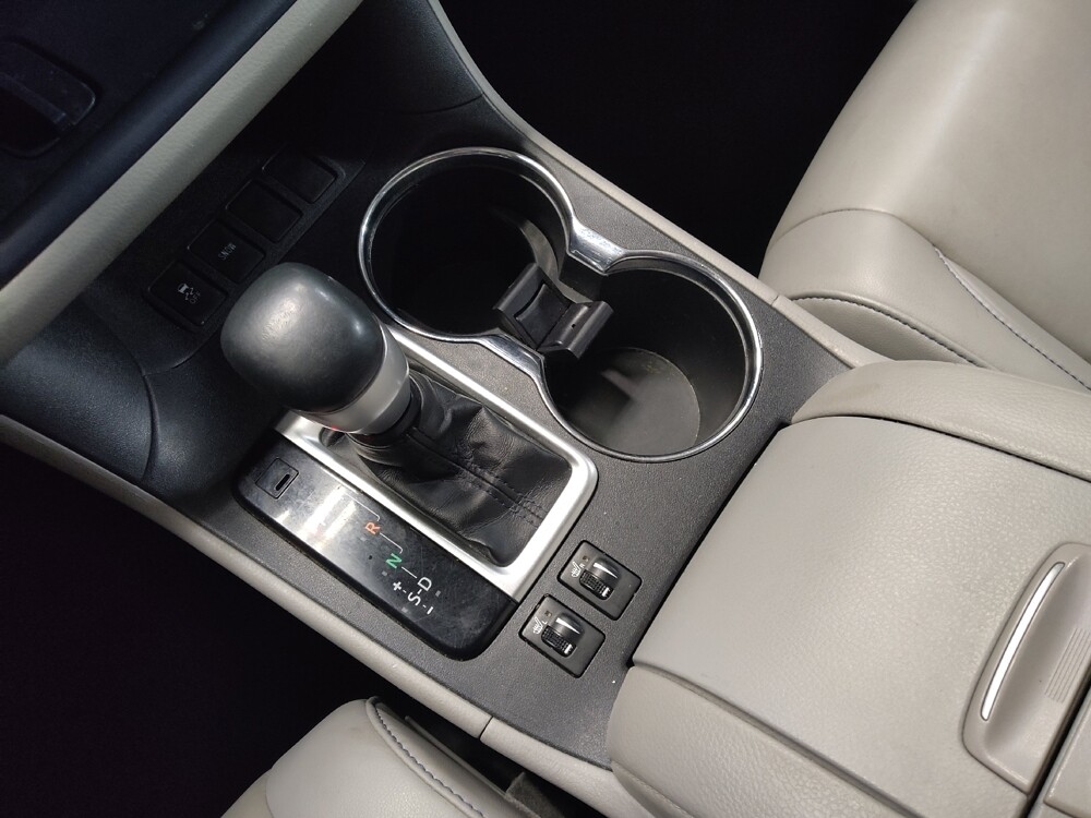 2019 Toyota Highlander in Plano, TX 75074 - 18121454 26