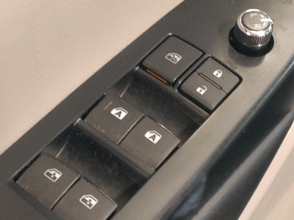 2019 Toyota Highlander in Plano, TX 75074 - 18121454 27