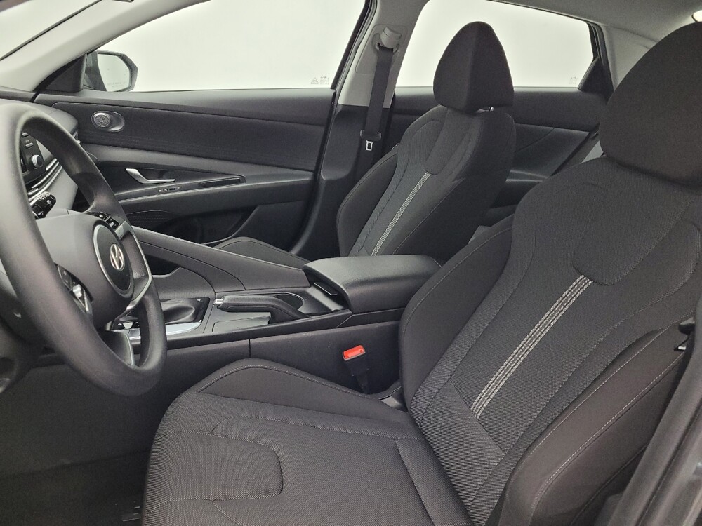 2025 Hyundai Elantra in Columbia, SC 29210 - 18121455 17