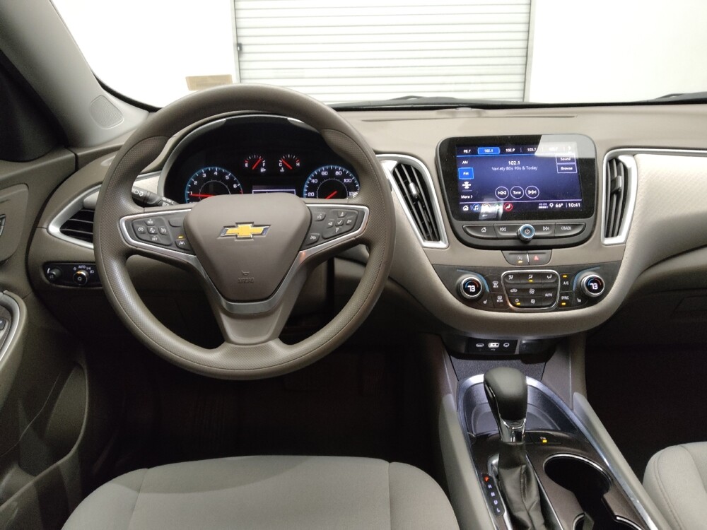 2022 Chevrolet Malibu in Plano, TX 75074 - 18121457 22