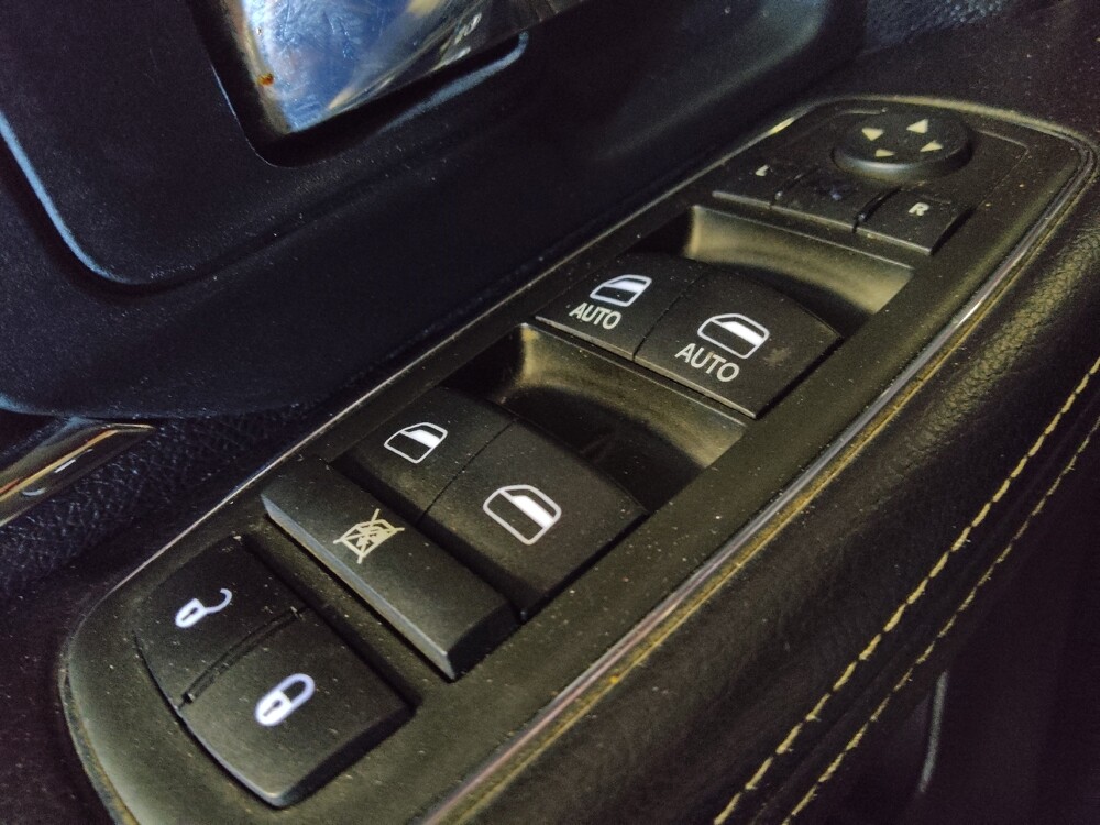 2013 RAM 1500 in Phoenix, AZ 85022 - 18121467 27