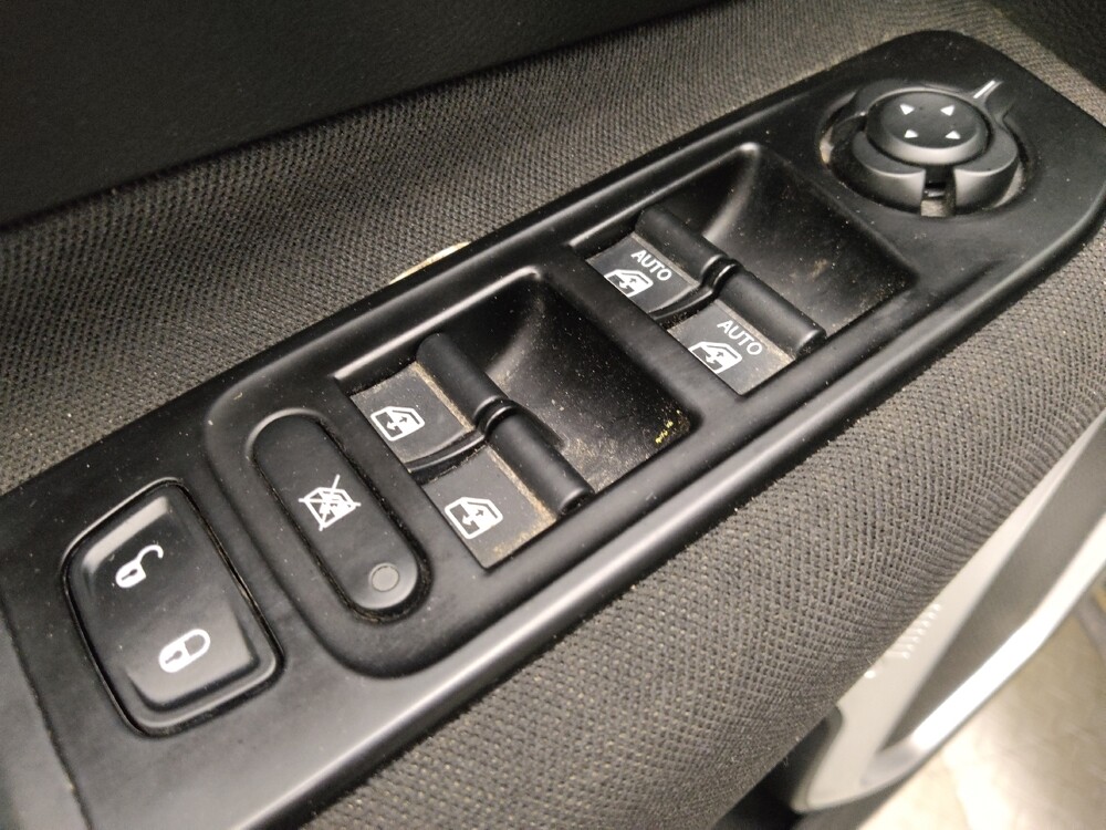 2021 Jeep Renegade in Albuquerque, NM 87123 - 18121479 27