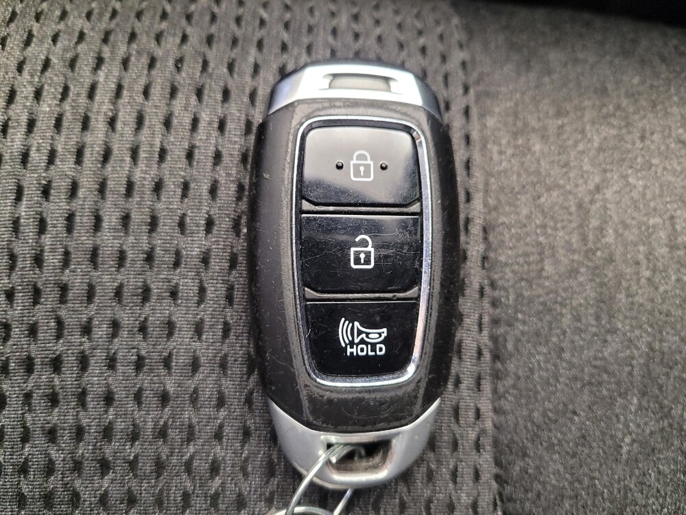 2020 Hyundai Santa Fe in Louisville, KY 40258 - 18121484 32