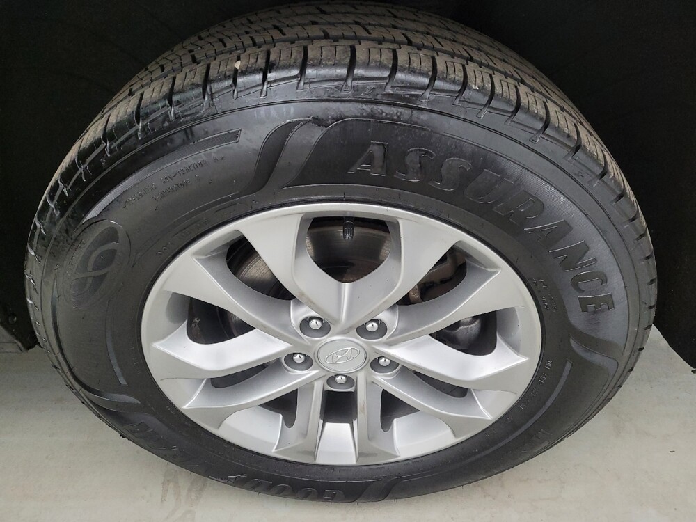 2020 Hyundai Santa Fe in Louisville, KY 40258 - 18121484 31