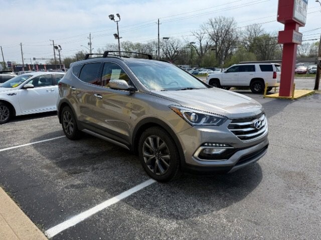 2018 Hyundai Santa Fe in Indianapolis, IN 46222-4002 - 18121488 4
