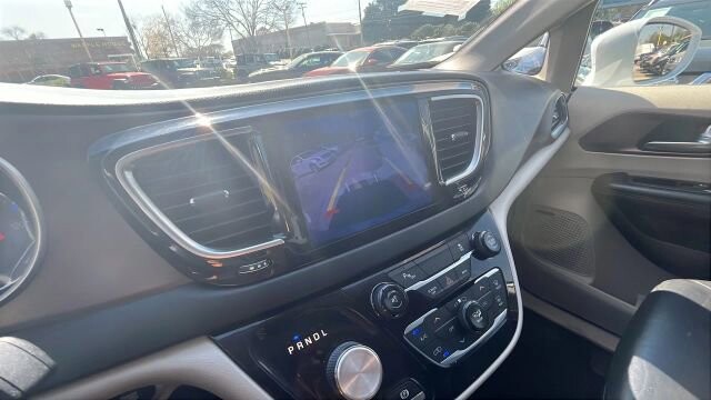 2017 Chrysler Pacifica in Greenville, SC 29607 - 18121491 47