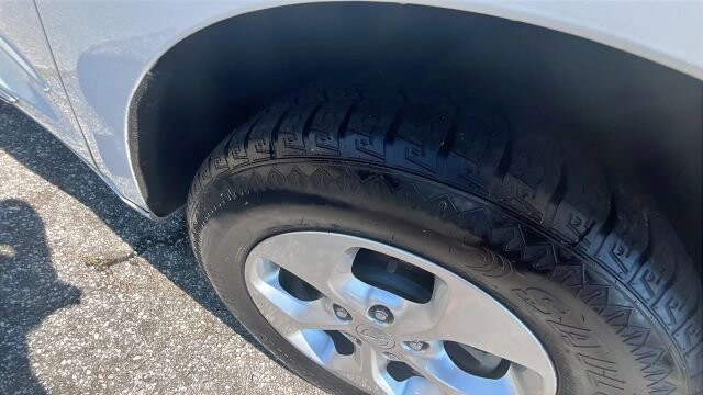 2017 Chrysler Pacifica in Greenville, SC 29607 - 18121491 10