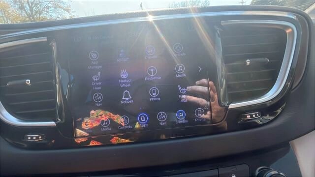 2017 Chrysler Pacifica in Greenville, SC 29607 - 18121491 43