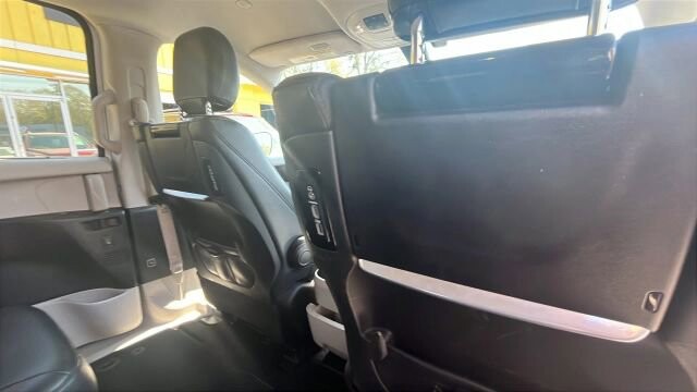 2017 Chrysler Pacifica in Greenville, SC 29607 - 18121491 22