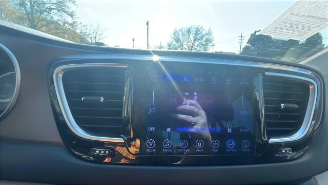 2017 Chrysler Pacifica in Greenville, SC 29607 - 18121491 41