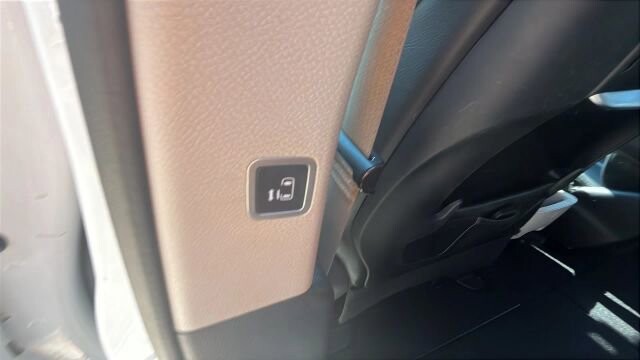 2017 Chrysler Pacifica in Greenville, SC 29607 - 18121491 30