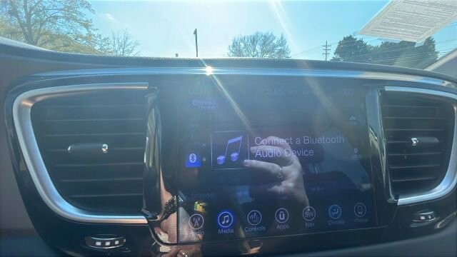 2017 Chrysler Pacifica in Greenville, SC 29607 - 18121491 42