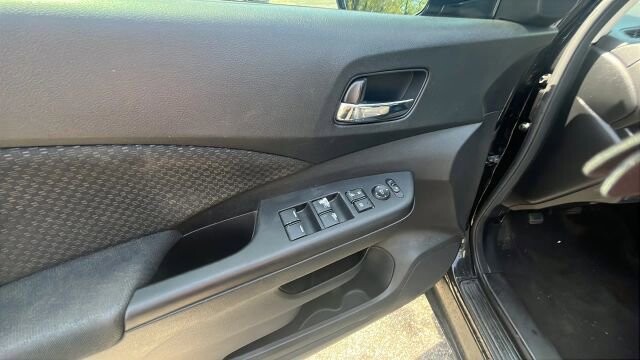 2015 Honda CR-V in Greenville, SC 29607 - 18121492 29