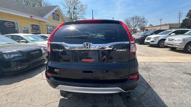 2015 Honda CR-V in Greenville, SC 29607 - 18121492 4