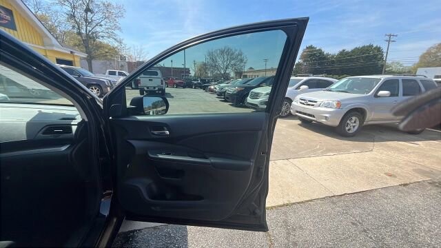 2015 Honda CR-V in Greenville, SC 29607 - 18121492 14