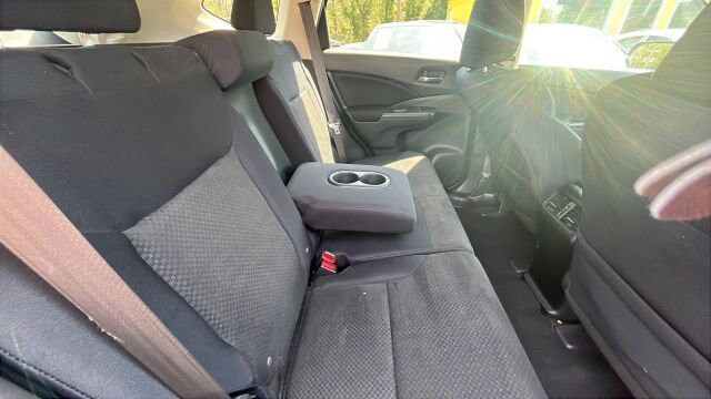 2015 Honda CR-V in Greenville, SC 29607 - 18121492 22