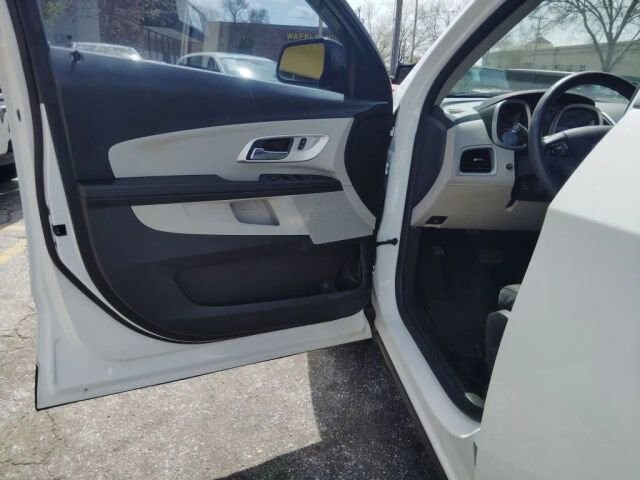 2015 Chevrolet Equinox in Greenville, SC 29607 - 18121496 22