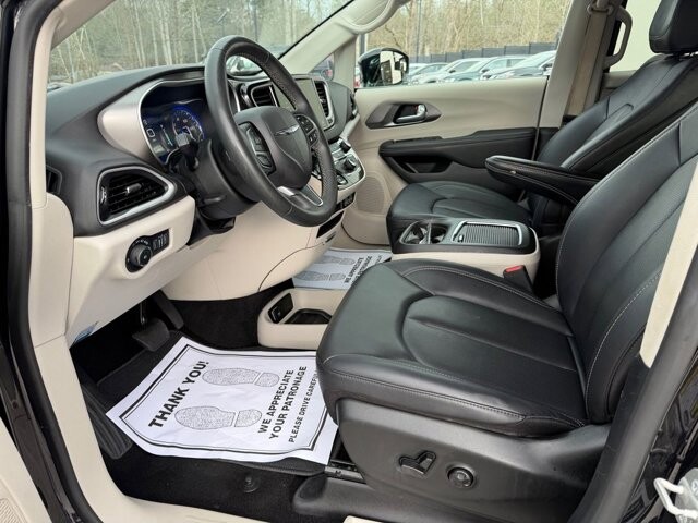 2024 Chrysler Pacifica in Knoxville, TN 37920 - 18121499 10