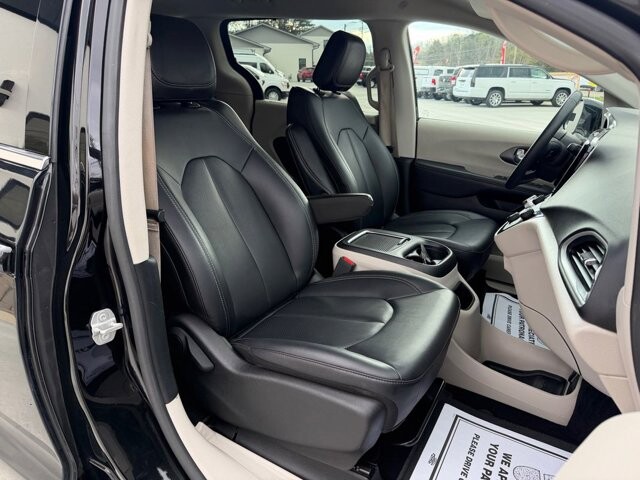 2024 Chrysler Pacifica in Knoxville, TN 37920 - 18121499 17