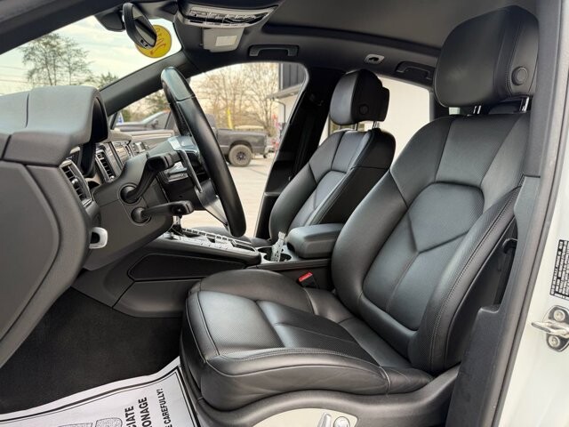 2018 Porsche Macan in Knoxville, TN 37920 - 18121500 10