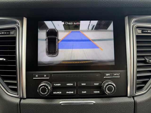 2018 Porsche Macan in Knoxville, TN 37920 - 18121500 26