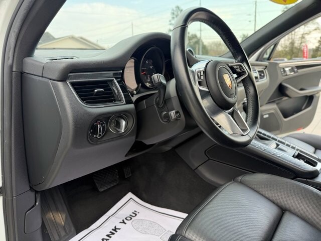 2018 Porsche Macan in Knoxville, TN 37920 - 18121500 9