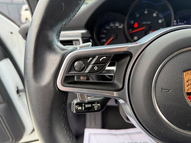 2018 Porsche Macan in Knoxville, TN 37920 - 18121500 22