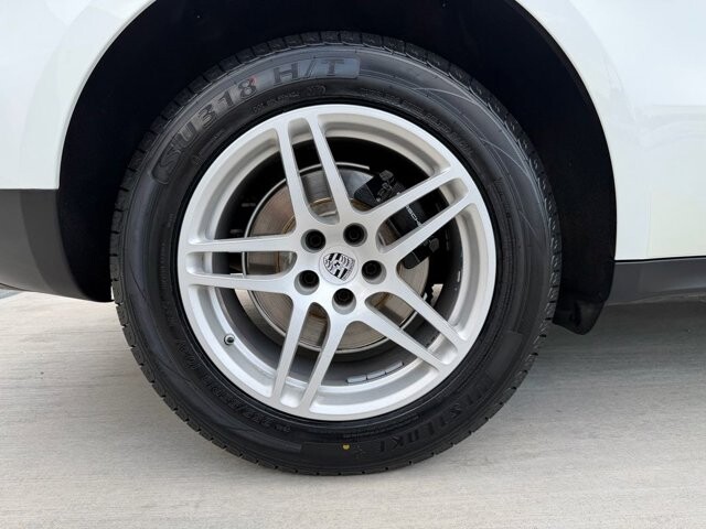 2018 Porsche Macan in Knoxville, TN 37920 - 18121500 32