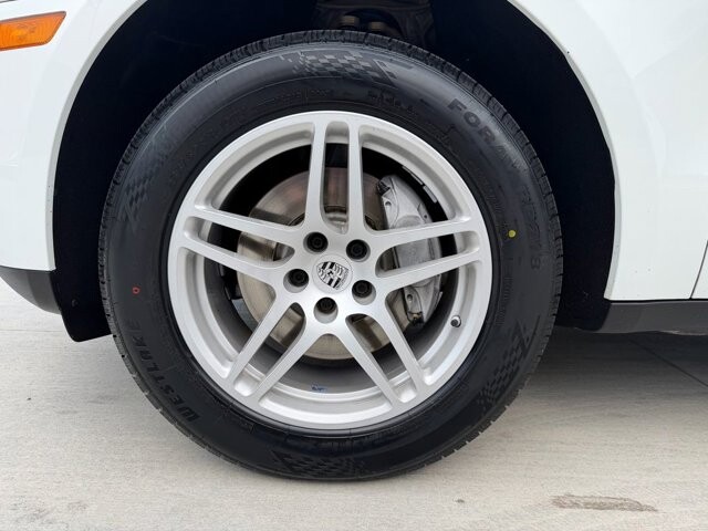 2018 Porsche Macan in Knoxville, TN 37920 - 18121500 30