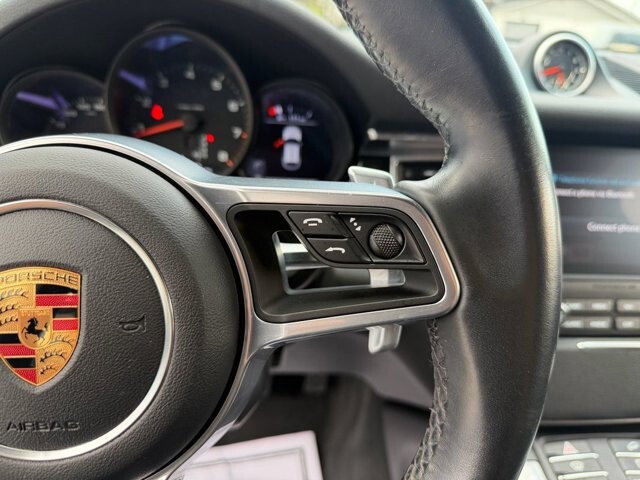 2018 Porsche Macan in Knoxville, TN 37920 - 18121500 23
