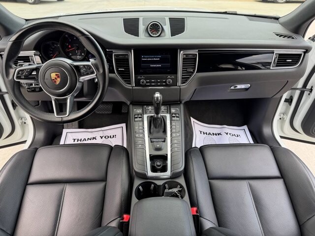 2018 Porsche Macan in Knoxville, TN 37920 - 18121500 16