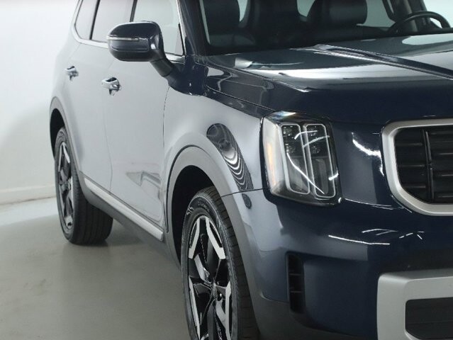2024 Kia Telluride in Bedford, OH 44146 - 18121502 8