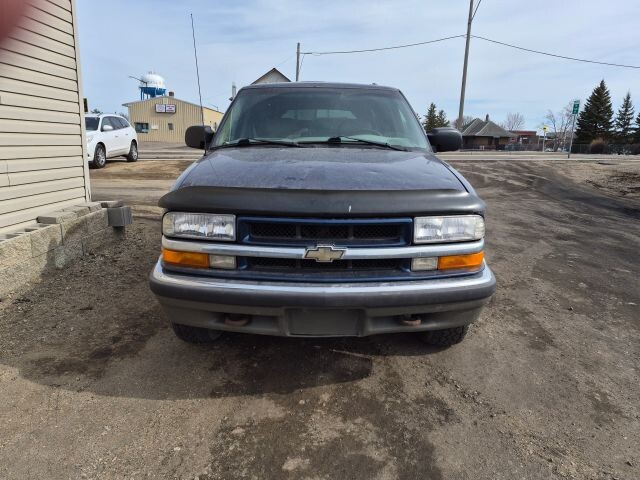 2000 Chevrolet Blazer in Wadena, MN 56482 - 18121504 6