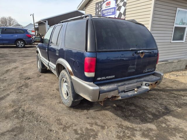 2000 Chevrolet Blazer in Wadena, MN 56482 - 18121504 7
