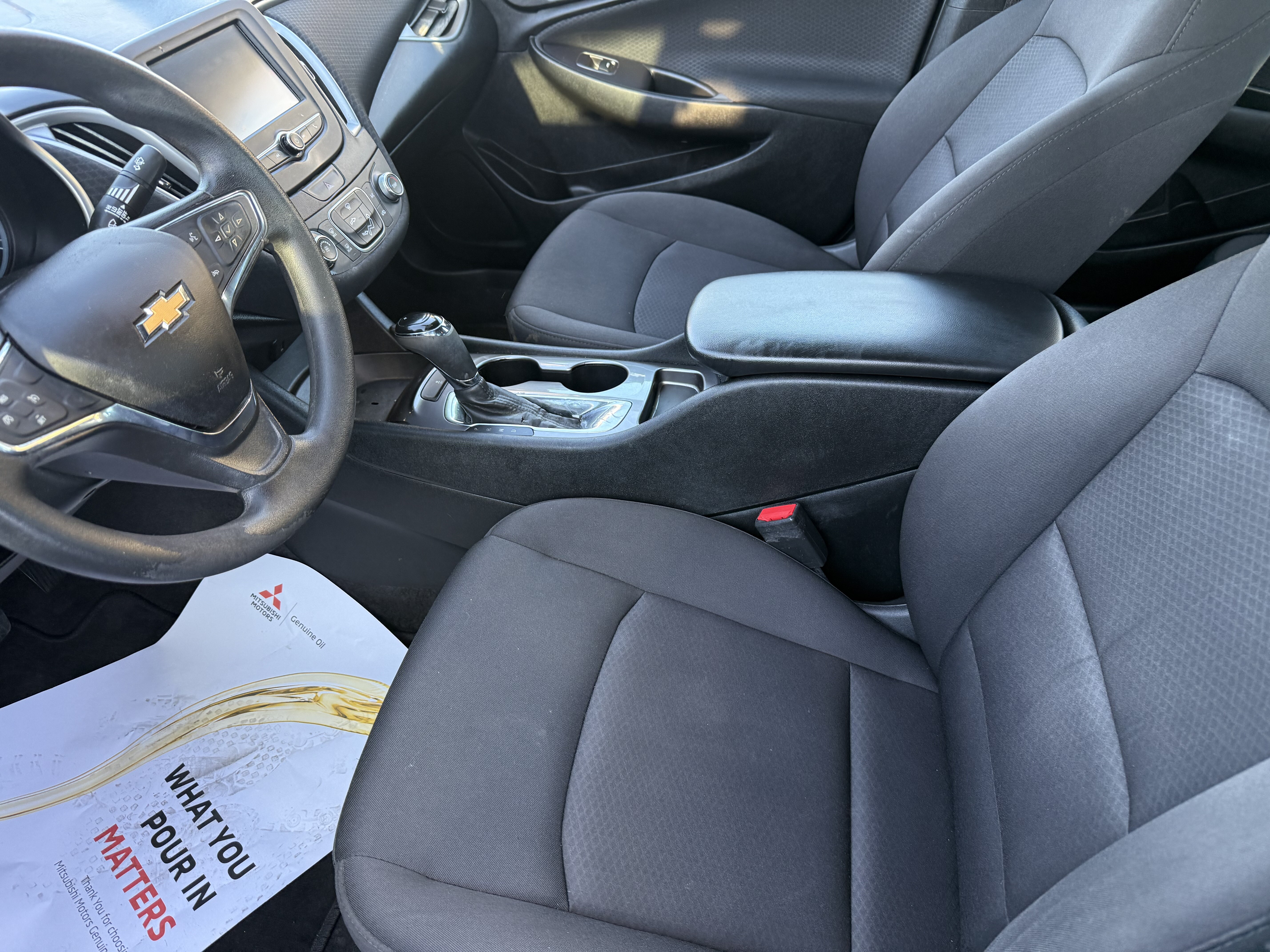 2018 Chevrolet Malibu in Phoenix, AZ 85022 - 18121508 9