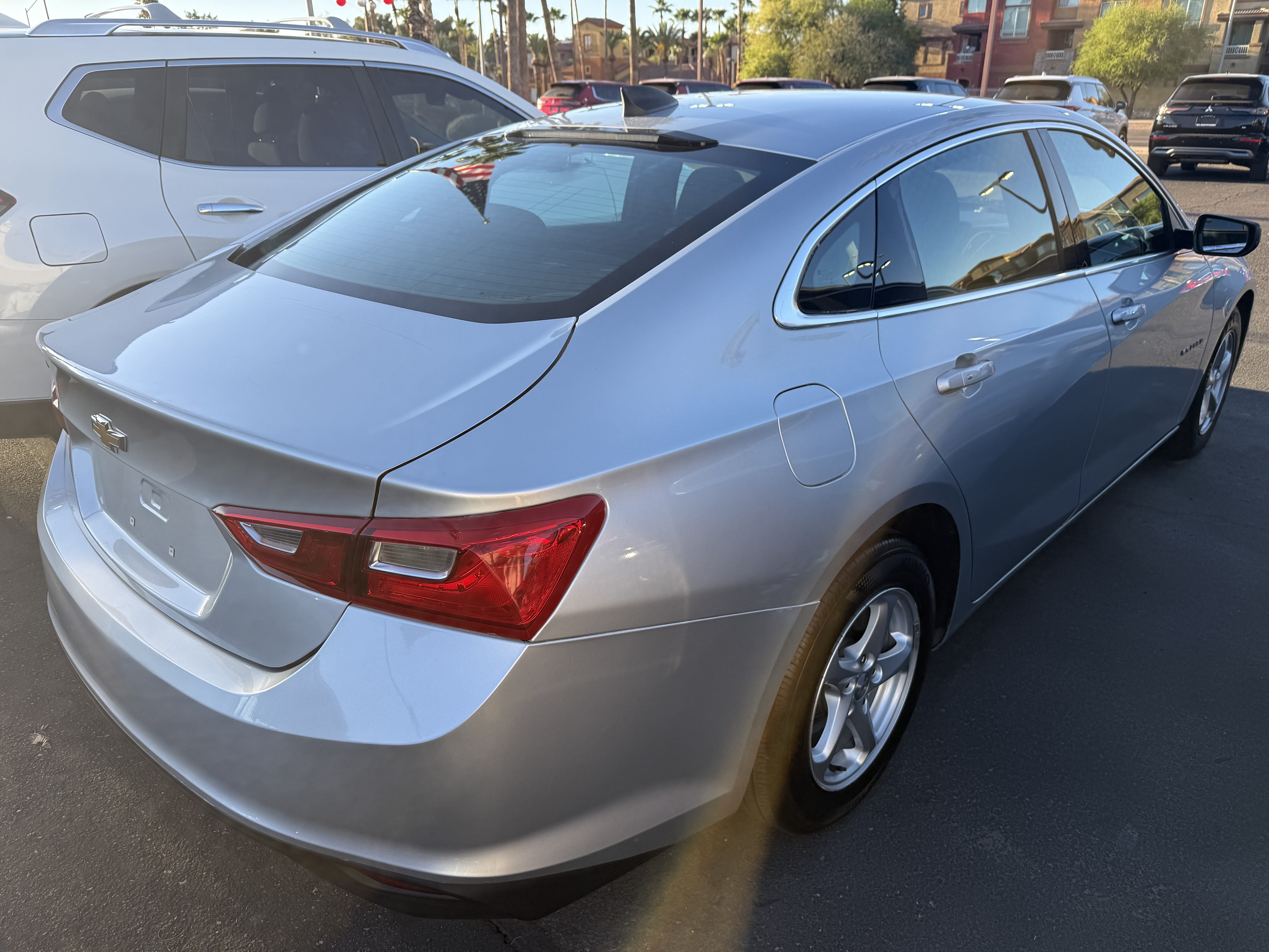 2018 Chevrolet Malibu in Phoenix, AZ 85022 - 18121508 4
