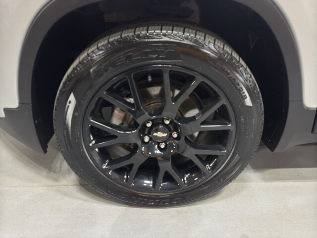 2022 Chevrolet Trax in Burlington, WI 53105 - 18121511 9