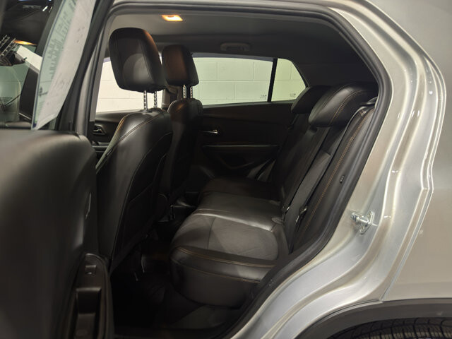 2022 Chevrolet Trax in Burlington, WI 53105 - 18121511 10