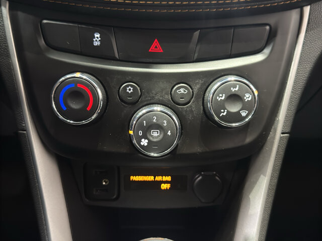 2022 Chevrolet Trax in Burlington, WI 53105 - 18121511 28