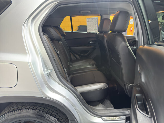 2022 Chevrolet Trax in Burlington, WI 53105 - 18121511 18