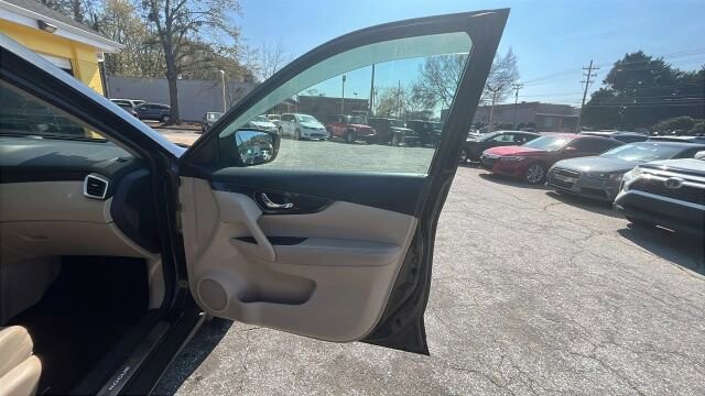 2016 Nissan Rogue in Greenville, SC 29607 - 18121519 15