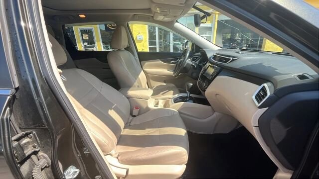 2016 Nissan Rogue in Greenville, SC 29607 - 18121519 17