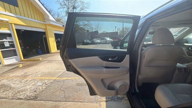 2016 Nissan Rogue in Greenville, SC 29607 - 18121519 27