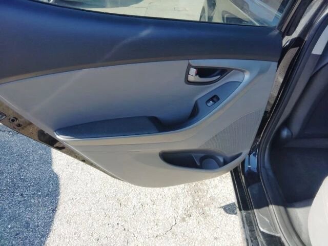 2015 Hyundai Elantra in Greenville, SC 29607 - 18121520 21