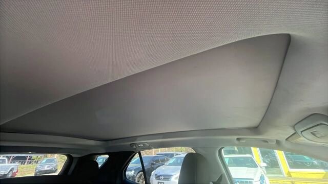 2020 Chevrolet Equinox in Greenville, SC 29607 - 18121522 19