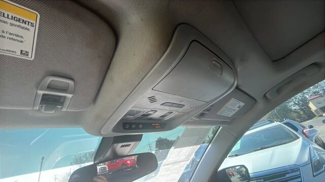 2020 Chevrolet Equinox in Greenville, SC 29607 - 18121522 44