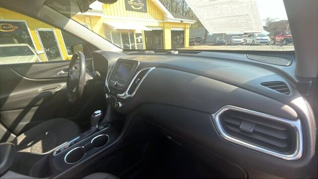 2020 Chevrolet Equinox in Greenville, SC 29607 - 18121522 18