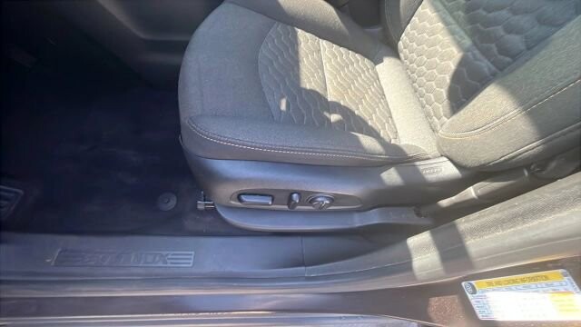 2020 Chevrolet Equinox in Greenville, SC 29607 - 18121522 37