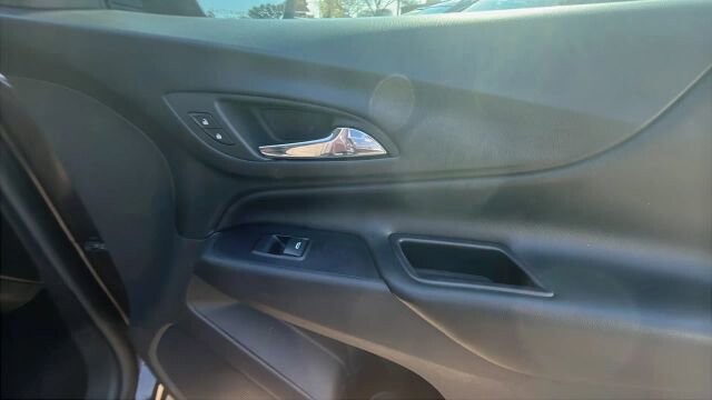 2020 Chevrolet Equinox in Greenville, SC 29607 - 18121522 15